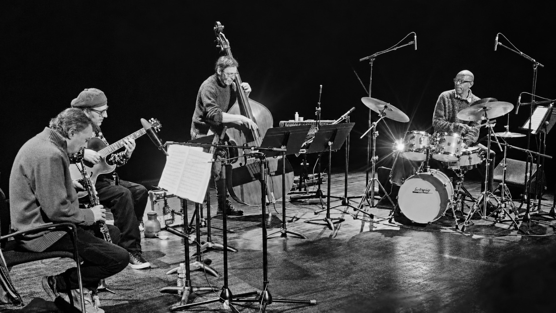Le groupe, le lieu et la musique